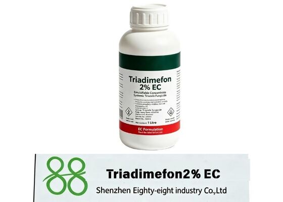 Triadimefon 2% EC fongicide à action protectrice et curative, largement appliqué sur le blé, les légumes et les arbres fruitiers pour lutter contre les champignons diC14H16ClN3O2